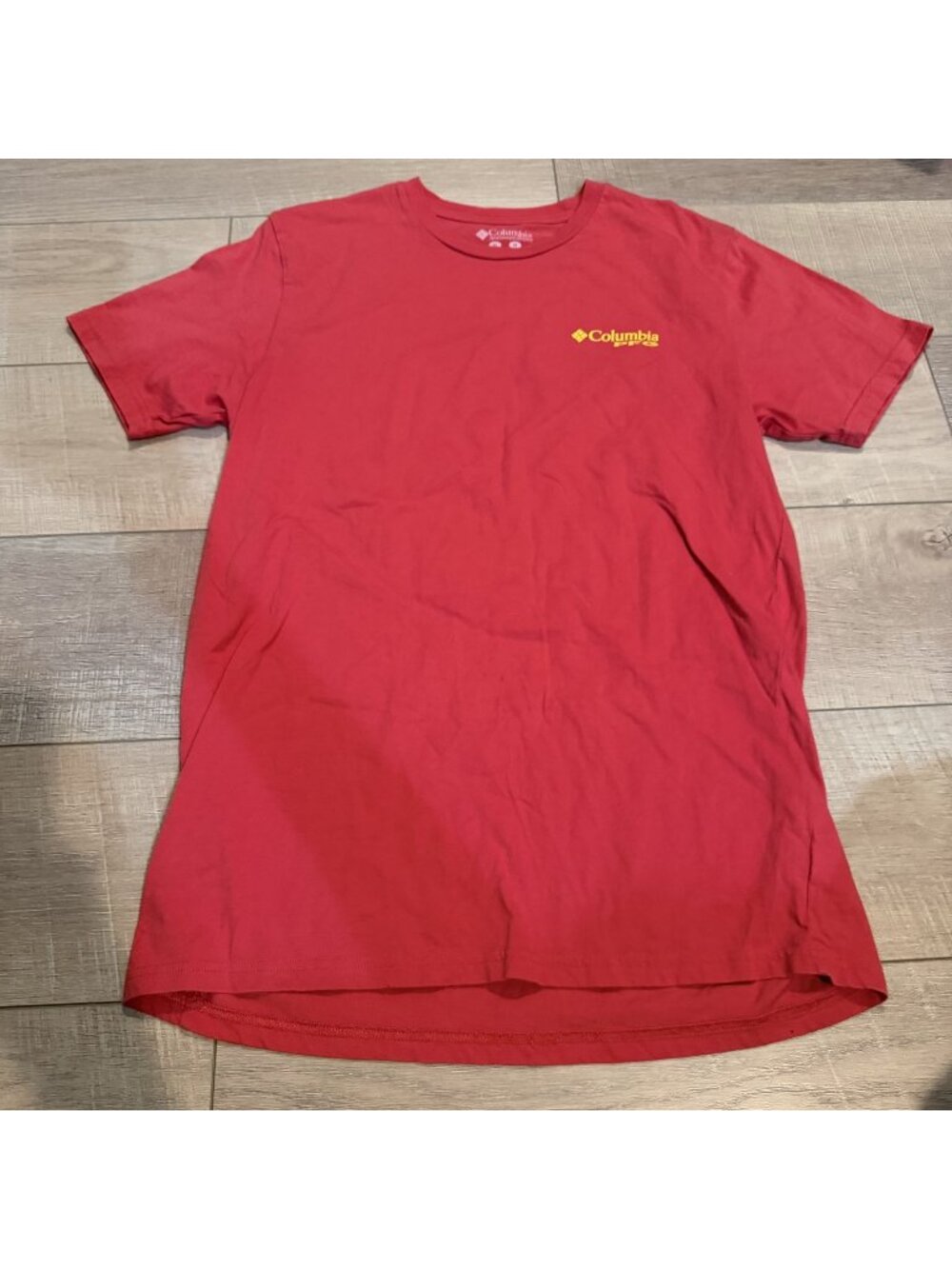 Columbia Mens Red T Shirt Short Sleeve Size Medium